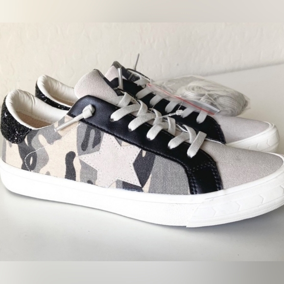 Vintage Havana camo glitter Gail sneakers NWT 7.5 - Picture 1 of 5